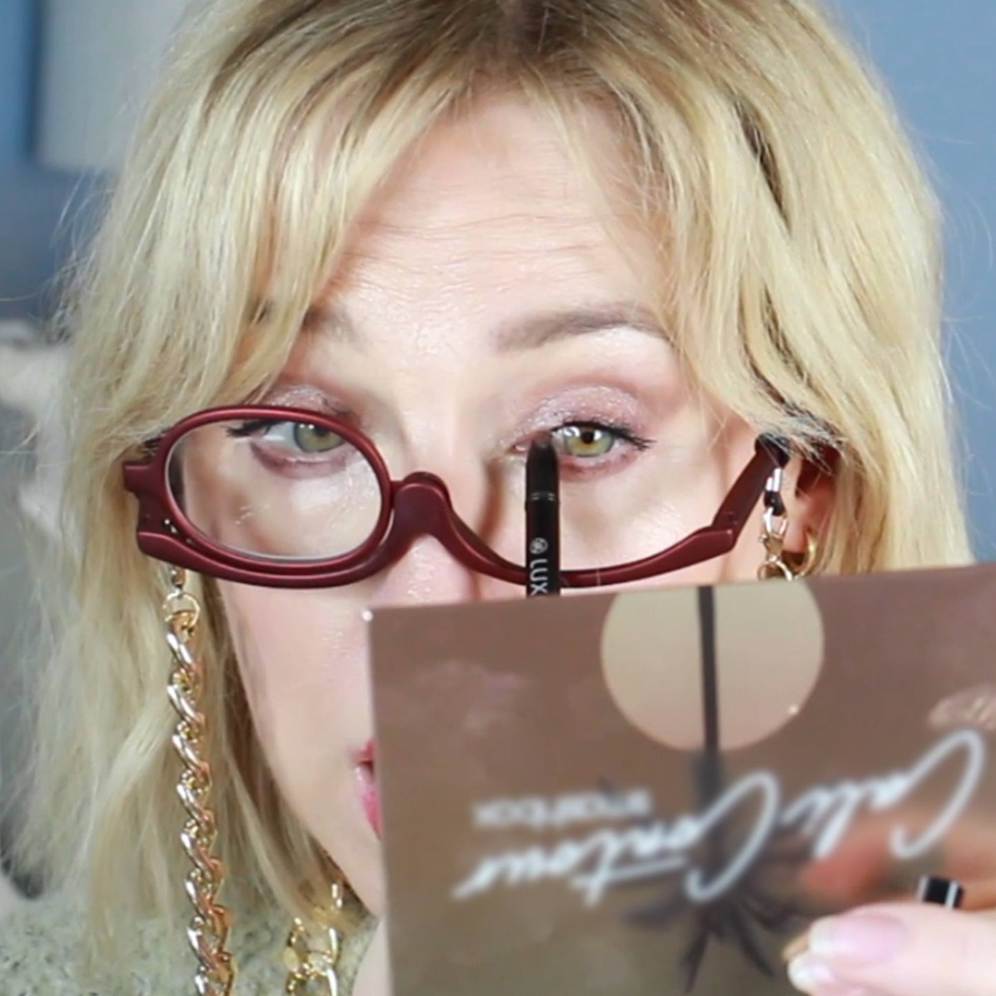 Make-UpVision™ | IHR MAKE-UP SELBSTBEWUSST AUFTRAGEN